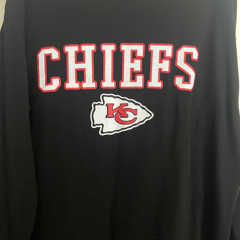 Kansas City Chiefs womens long sleeve top, size large